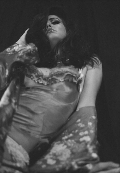 Kaylee Bryant star nude pics