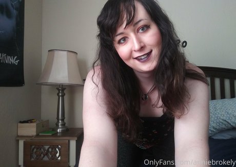 anniebrokely nudes pornstar archive