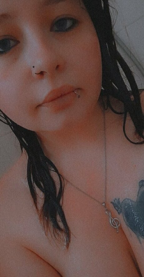 beautifulchaos25 high quality model images