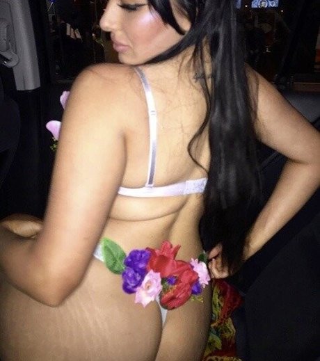 selfie nude onlyfans beautiful nude picture