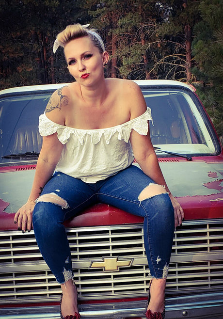 ebony smoking onlyfans hot porn pic