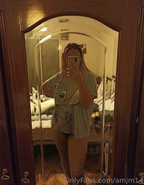 amjm14 naked model galleries