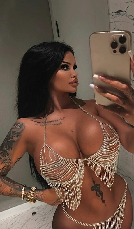 enisesudeofficial top pornstar pic