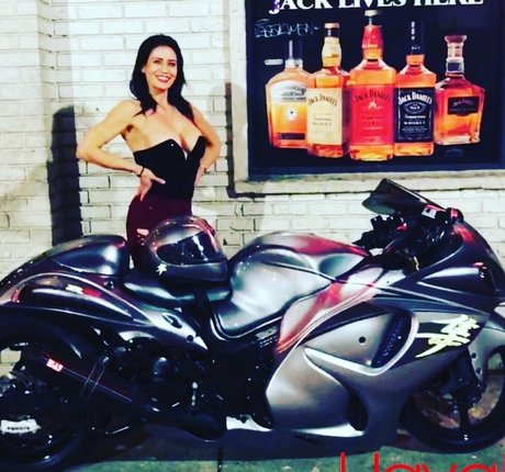 yusimee model erotic photo