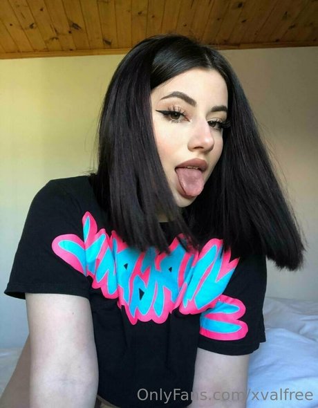 xvalfree nude pornstar gallery