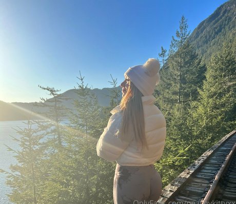 peachykittyxx model adult img