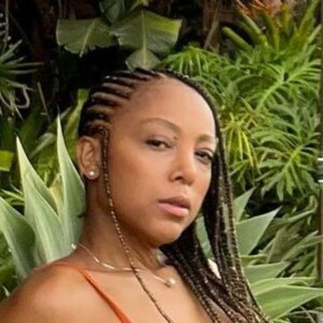 Negra Li star exclusive pic