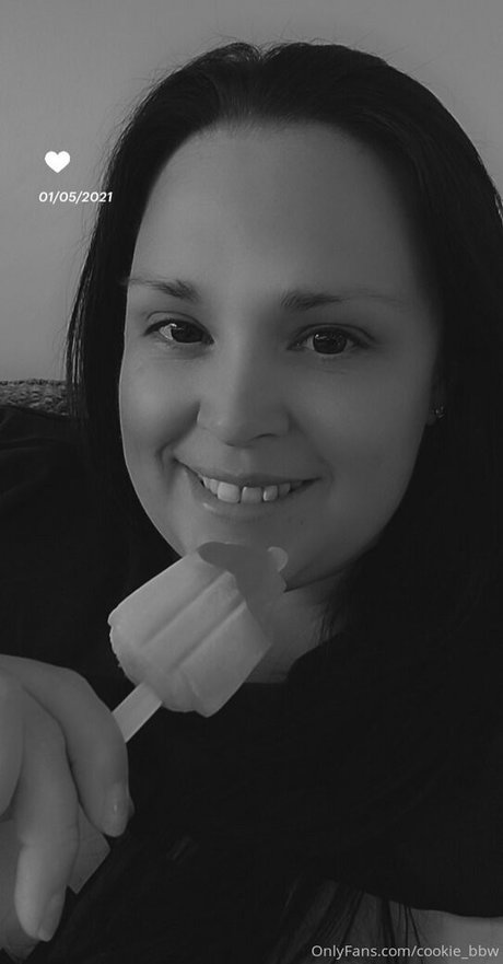 ebony wet pussy onlyfans naked picture