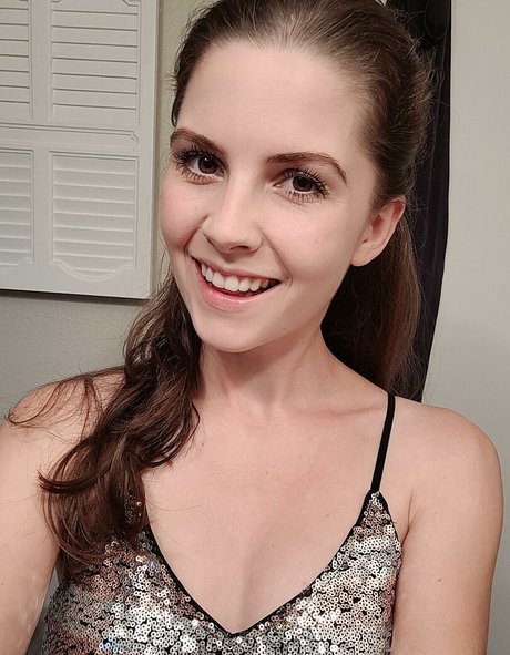 20 years old onlyfans hot galleries