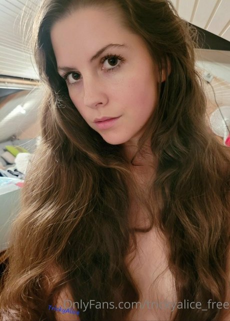 Trickyalice6 erotic actress picture