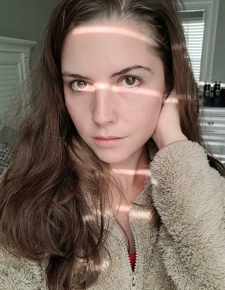 Trickyalice6 erotic star pics