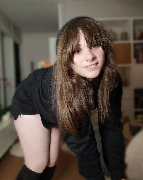 Alix Fembug star pics