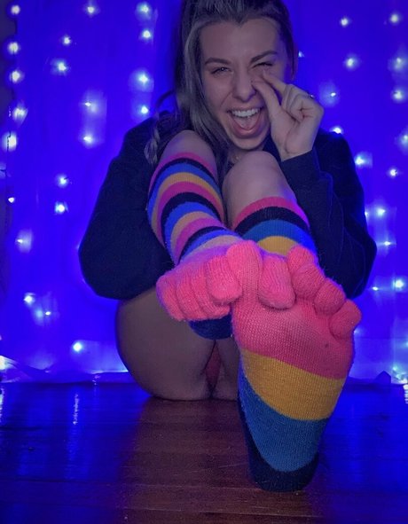 tastytaurustoes model exclusive galleries