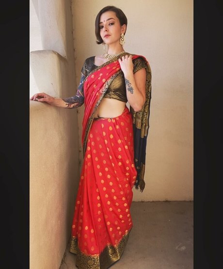 young onlyfans hot nude images