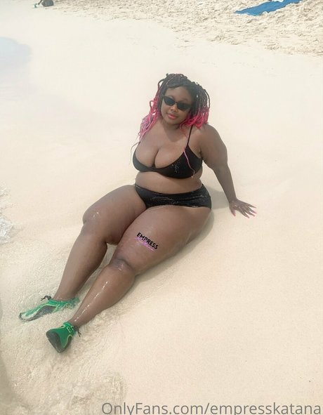 empresskatana model erotic image