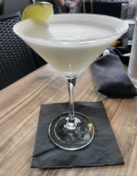 big tits riding onlyfans art naked gallery