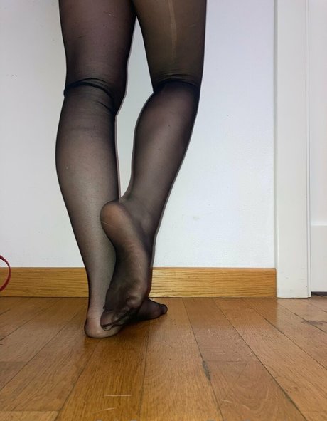 fairyfeetsisters star naked archive