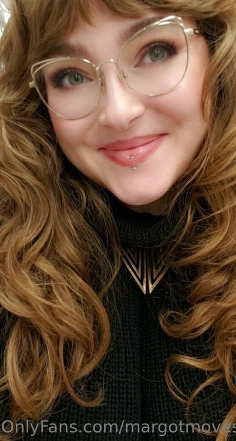 margotmoves pornstar erotic images