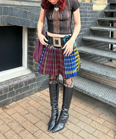 Lara Adkins beautiful model photos