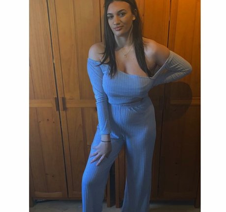 Chloe Ann Whitham xxx actress photos