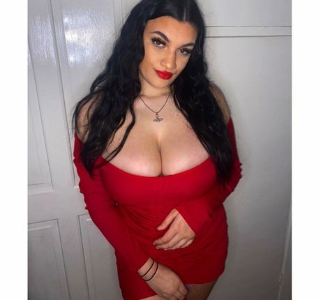 Chloe Ann Whitham naked star pics