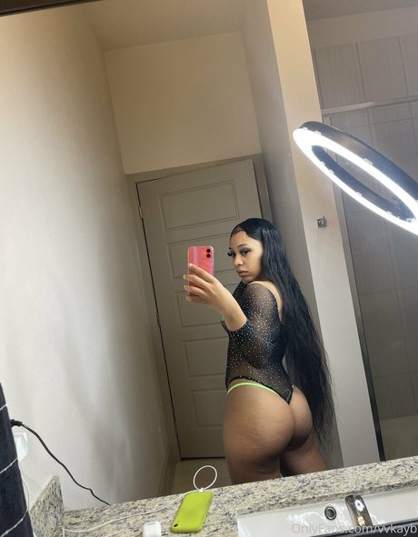 vvkayb pornographic model photos