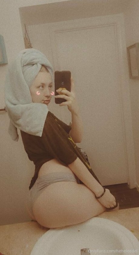 misspeachtea1 high quality model photo