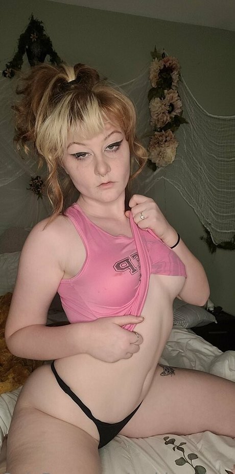 20 years old onlyfans sexy naked galleries