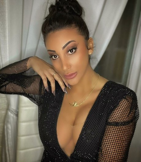 Chen Levi beautiful actress picture