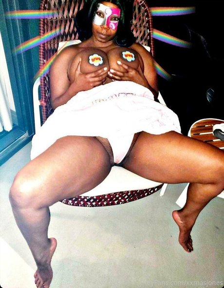 xxmasjones perfect model photo