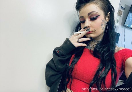 princessxxpeacefree star hd photos