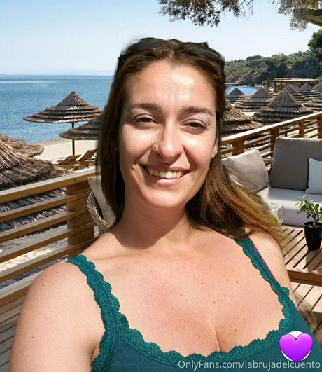 labrujadelcuento model sexy pic