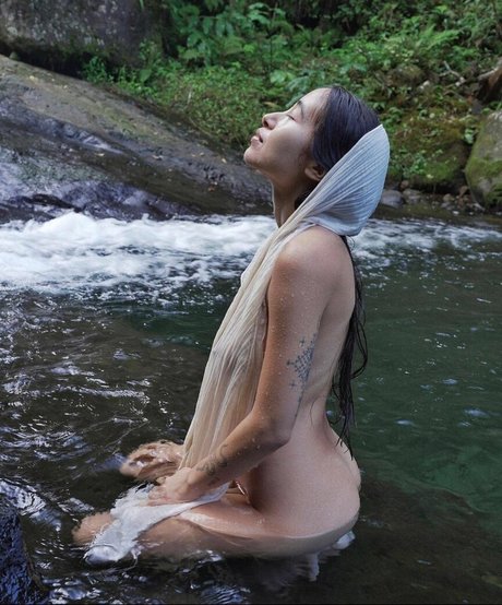 Hitomi Mochizuki pretty pornstar picture