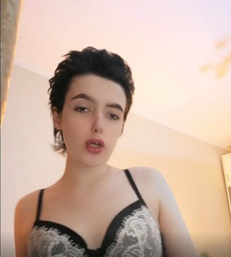 yanaanime model erotic pics