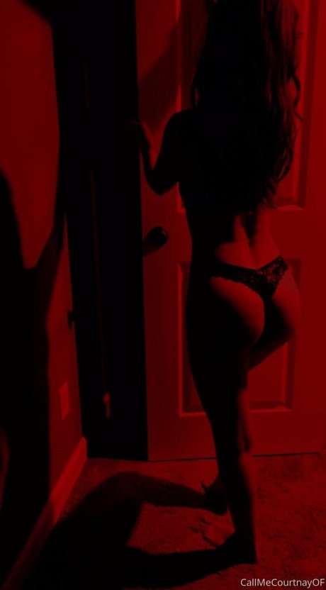 blonde famous onlyfans perfect pictures