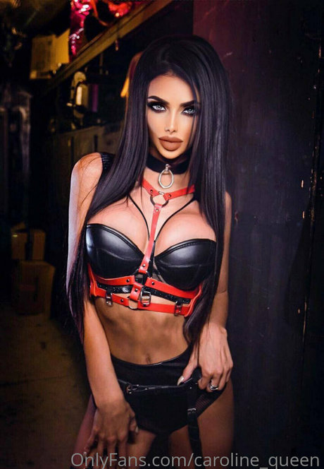 Caroline Queen sexy pornstar photo