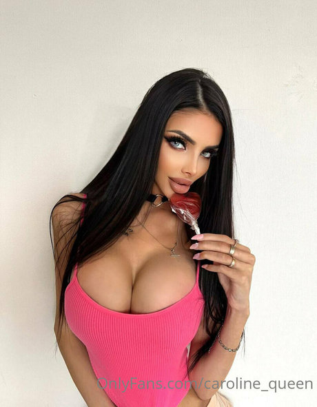 Caroline Queen star sexy image