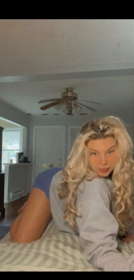 thebustybxtch pornographic actress photo