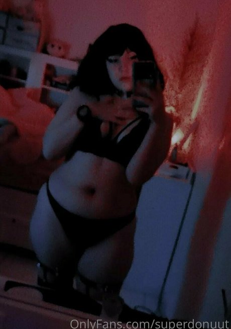 superdonutfree model nudes archive