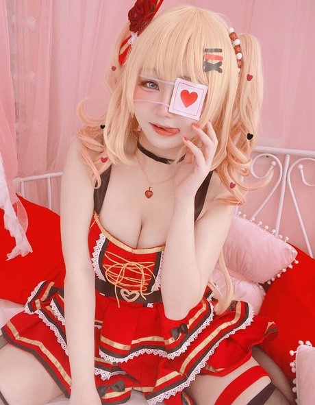 Takanashi Hanari model pornographic pic