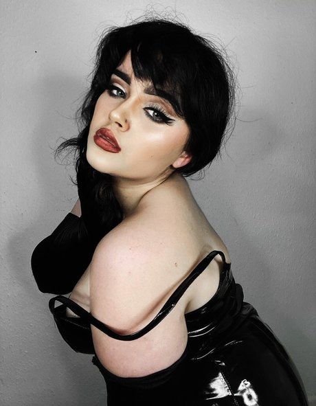 mechedaily model art archive