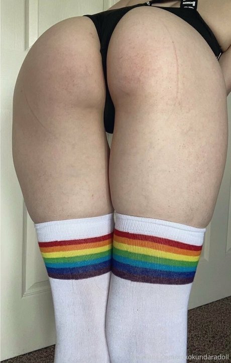 blonde natural onlyfans hot images