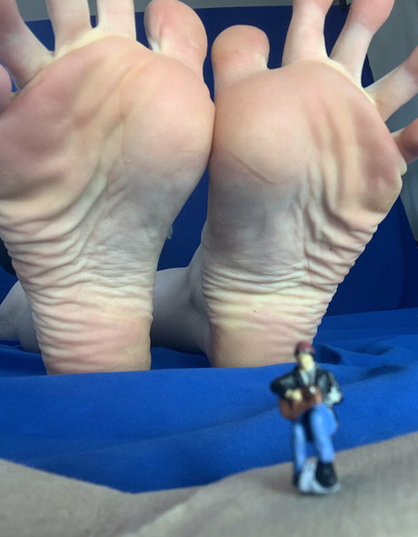 bigbadbee model naked images