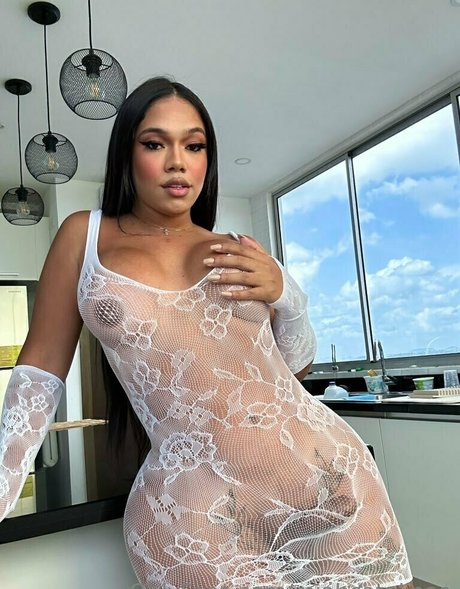 miahcatalinaa model porn pictures