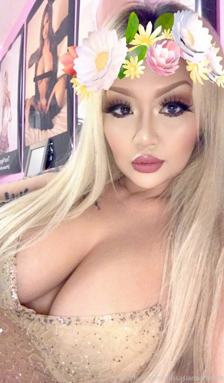 tooexoticbaby pretty star img