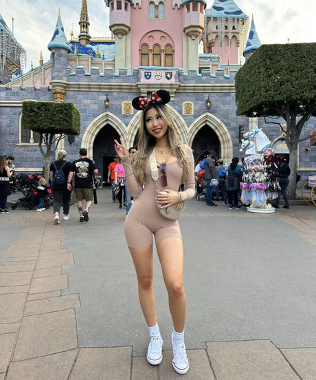 summersxng pornstar adult gallery