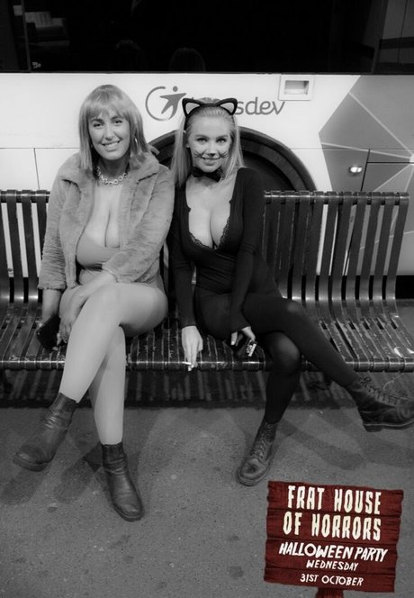 asian threesome onlyfans nude images