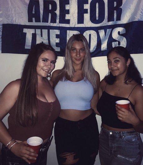 Livipip pretty actress photo