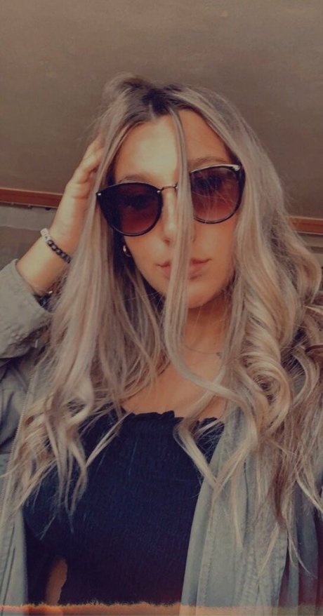 Livipip star nude pics