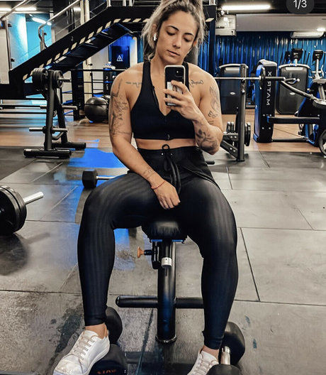 jokissima pretty pornstar pics